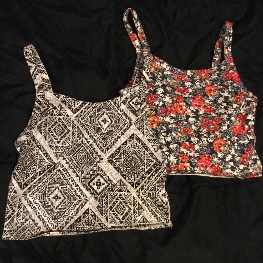 Lot of 2 Cute Aeropostale Crop Tank Tops Size Small